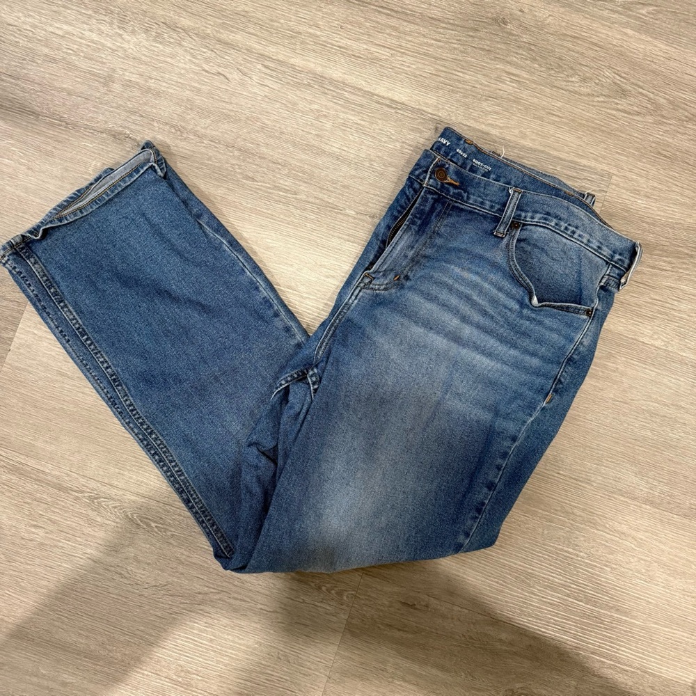 Old Navy Men's Straight Blue Jeans - Picture 2 of 4